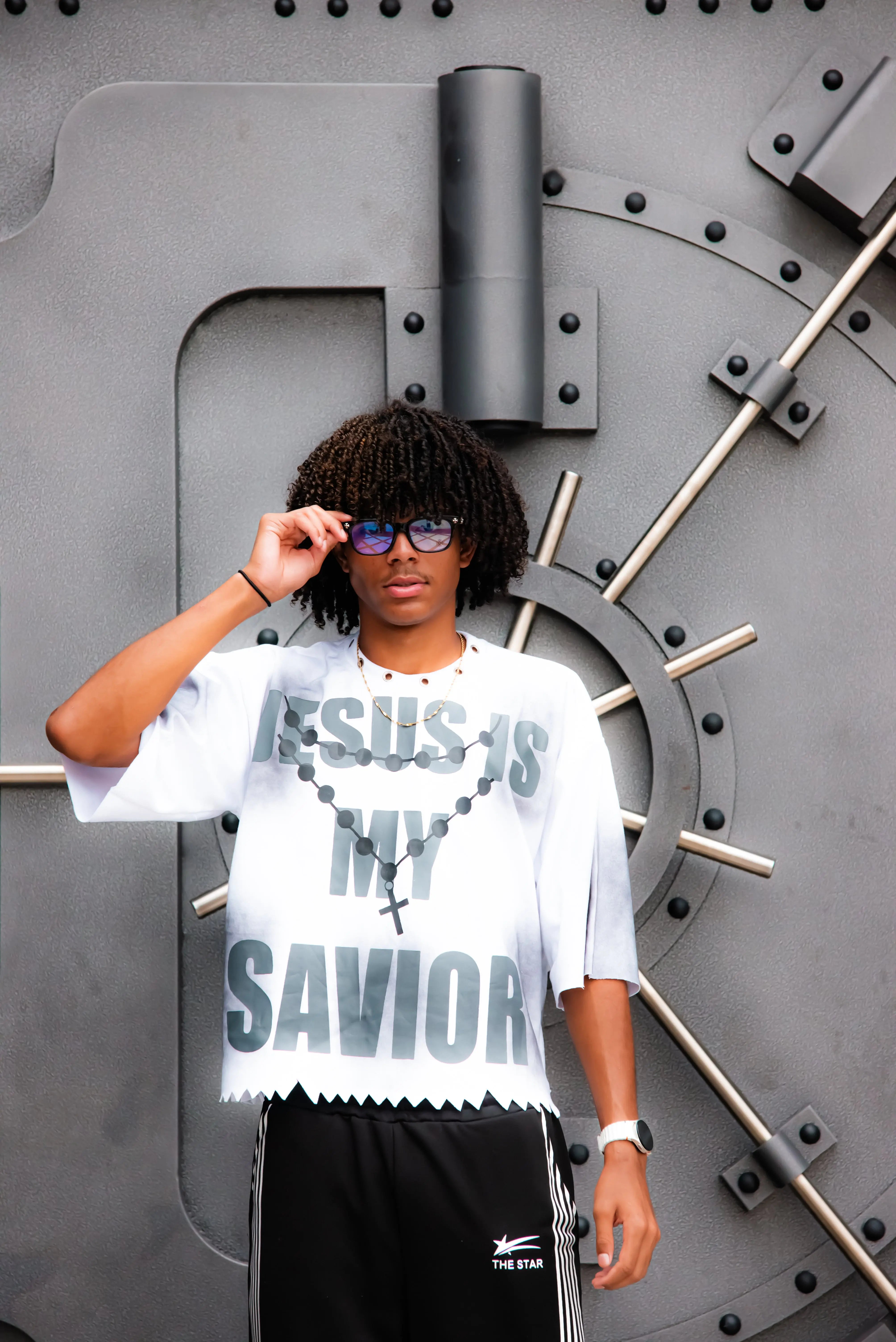 WHITE SAVIOR CROPPED TEE Merzari.usSavior Tee